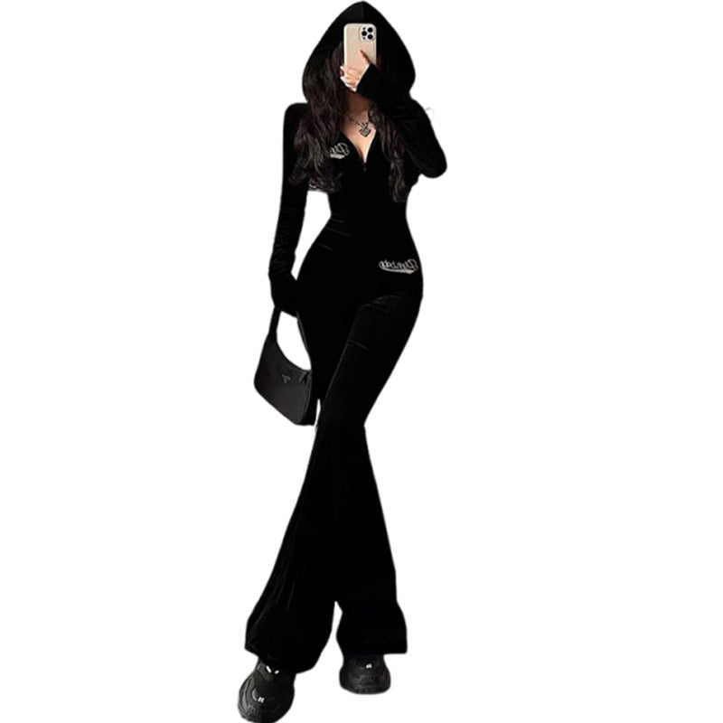 Dame jumpsuit i sporty look med hætte og vidde ben Stilla