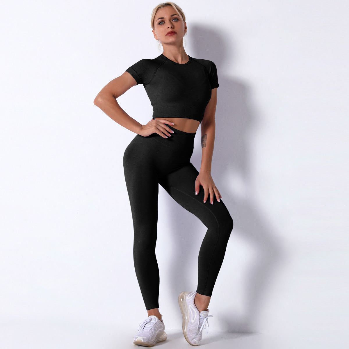 Dame Sporty Crop-Top med højhøjede leggings i kompressionsdesign Stilla
