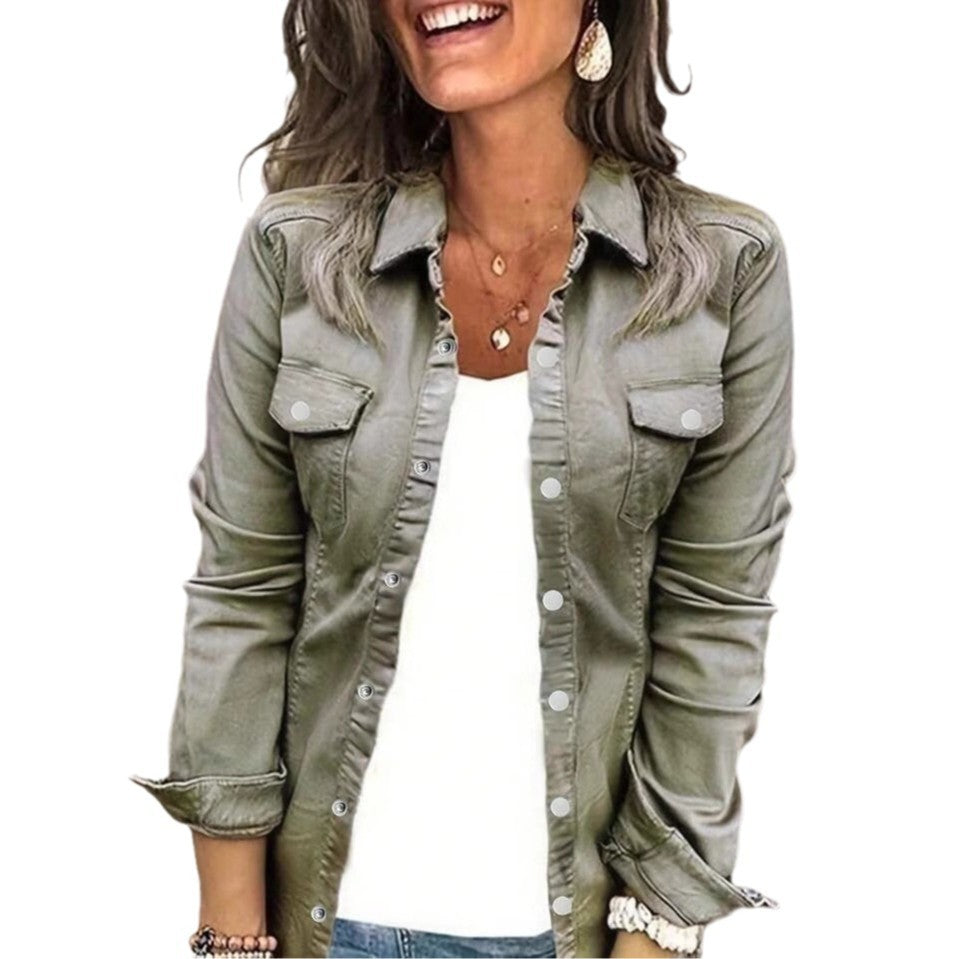 Dame afslappet bomuldsjakke med påsyede lommer og knapdetaljer Stilla