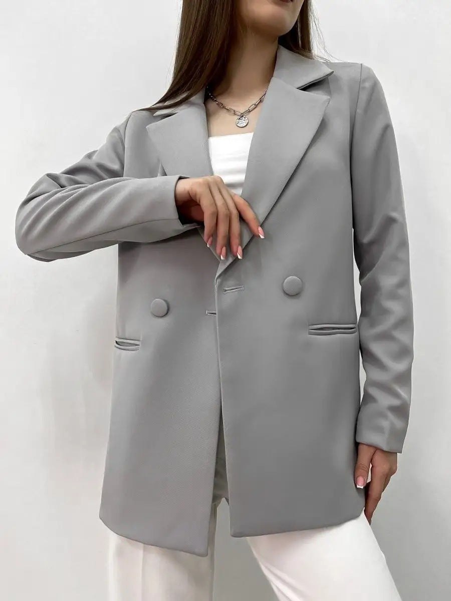 Dame elegant dobbeltrækket blazer med praktiske lommer og afslappet snit Stilla