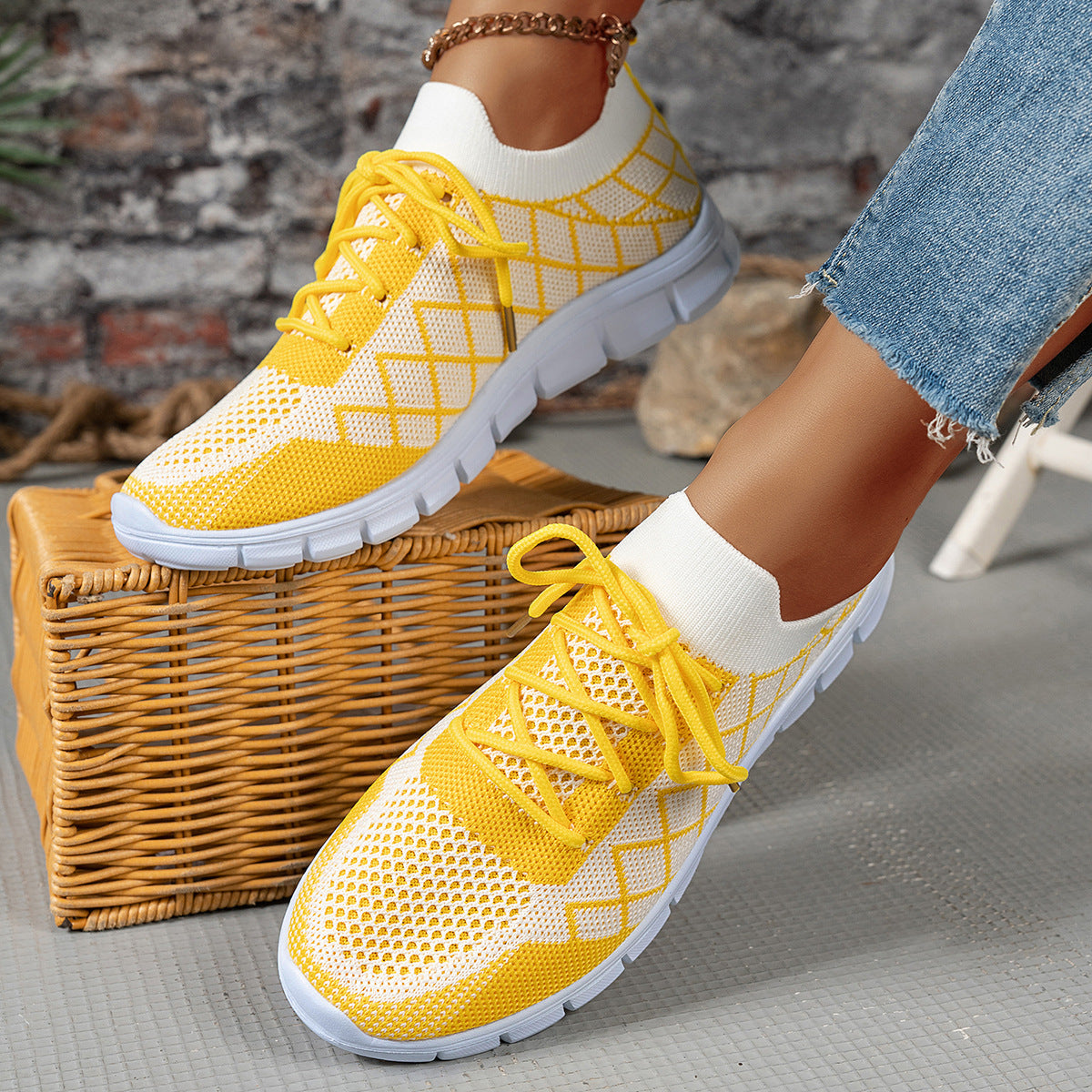 Dame Sporty Sneakers med åndbar netstruktur og skridsikker sålekonstruktion Stilla