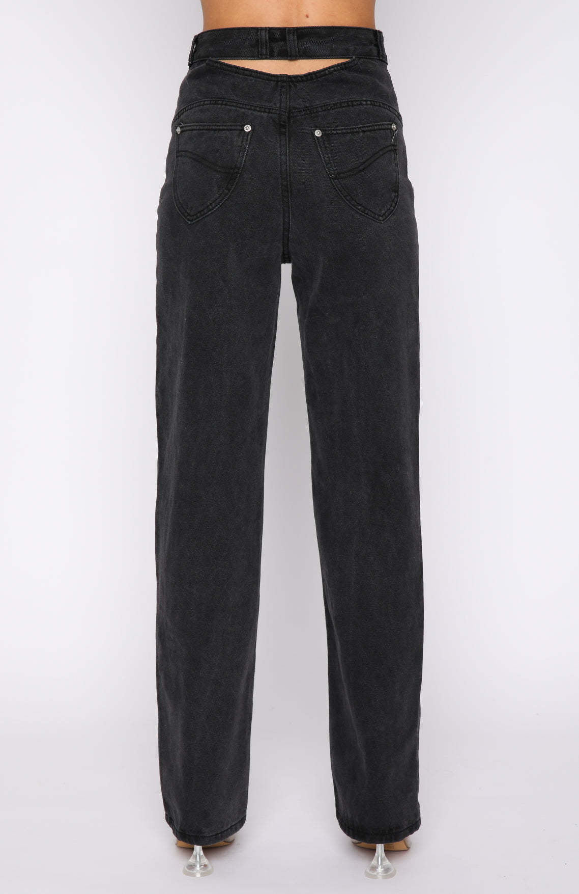 Damer High-Waist Jeans i afslappet Loose-Fit stil med iøjnefaldende Ripped-detaljer Stilla