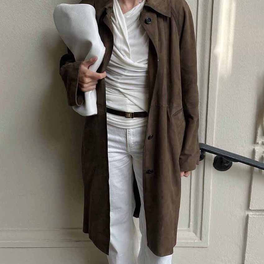 Dame længere trenchcoat med struktureret satin-følelse og elegant snit Stilla