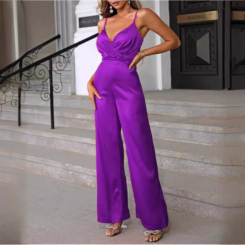 Dame elegant jumpsuit med smalle stropper og en flydende pasform Stilla
