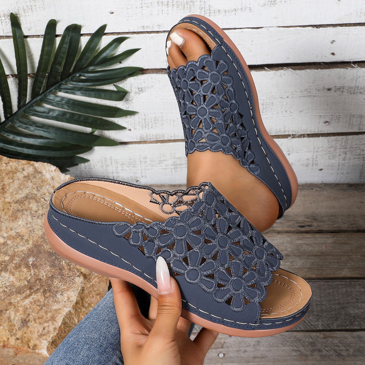 Dame mode pantofler med blomster broderier Stilla