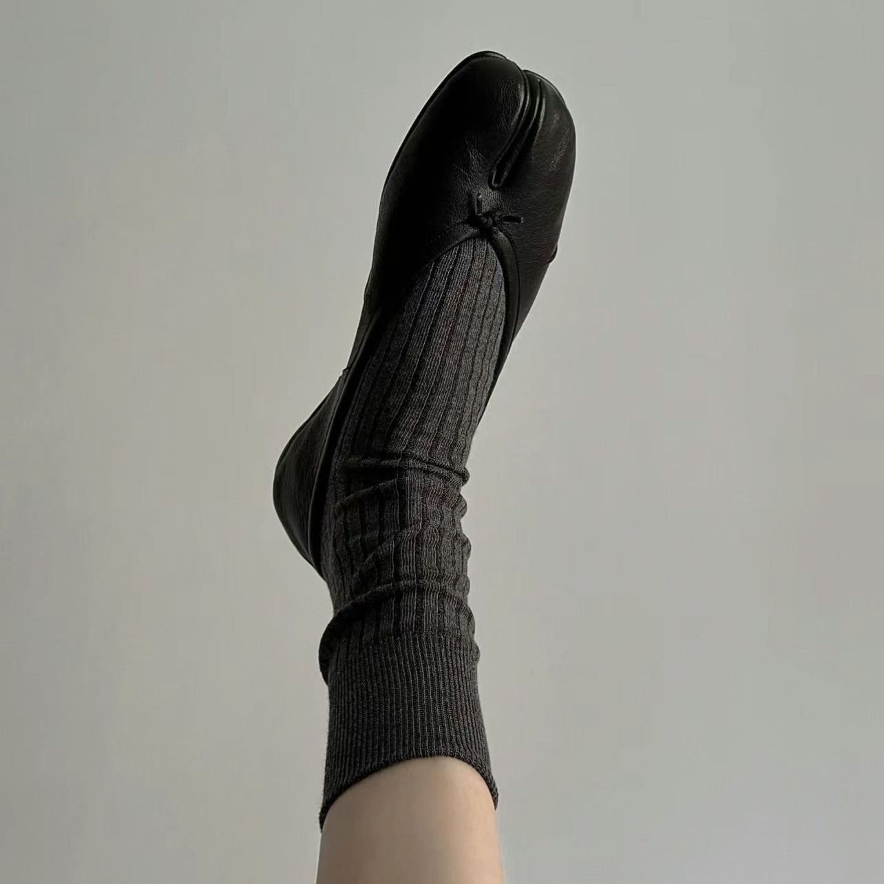 Femme Unique Spalt-tå Slip-On Flats Stilla