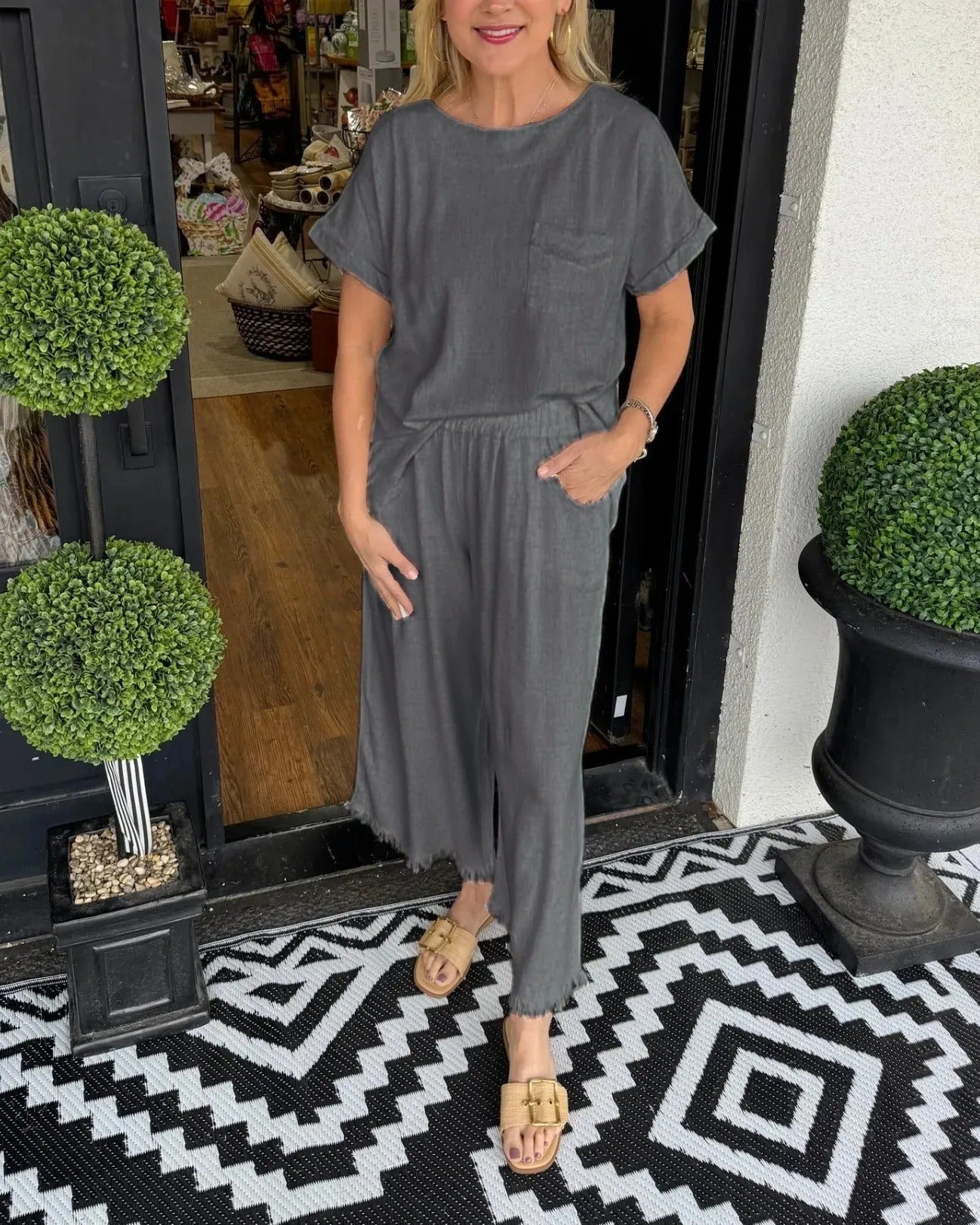 Dame Casual Jumpsuit med sidelæss puffærme og elastisk taljebånd Stilla