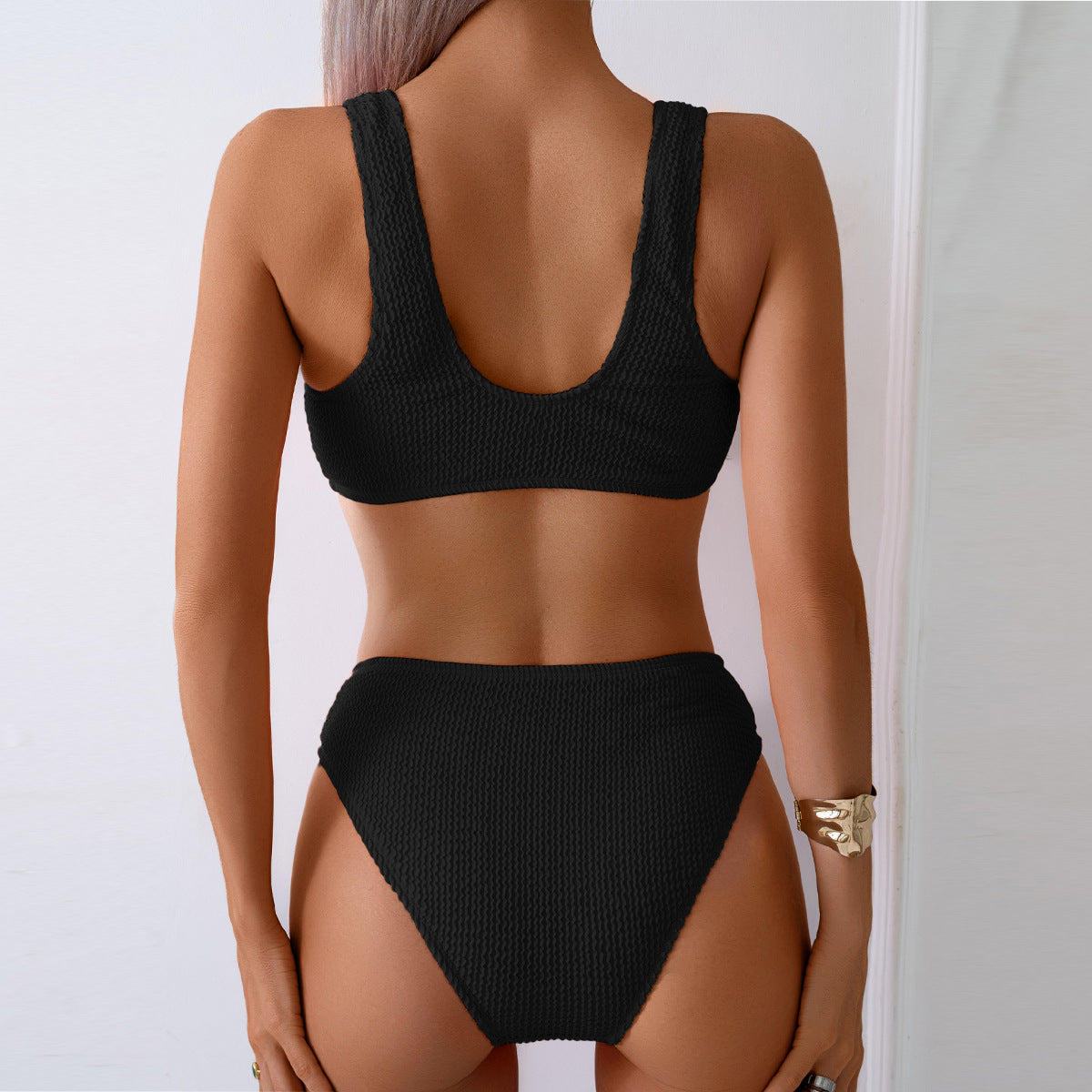 Dame bikini-sæt med smart knude-detail og høj skæring Stilla