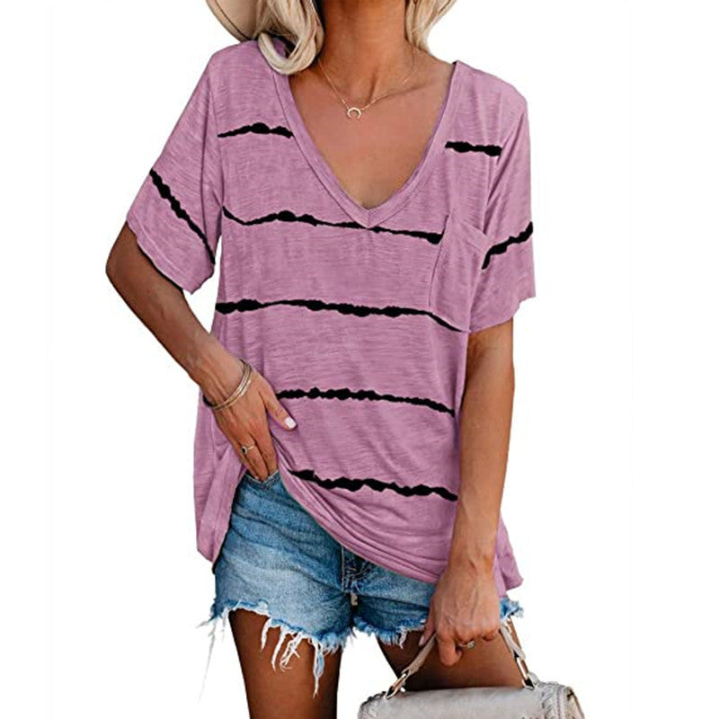 Dame V-hals T-shirt med fashionable stribemønster og brystlomme Stilla
