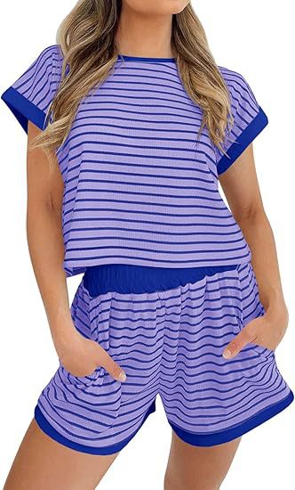Dame kort jumpsuit med stribet design og afslappet pasform Stilla