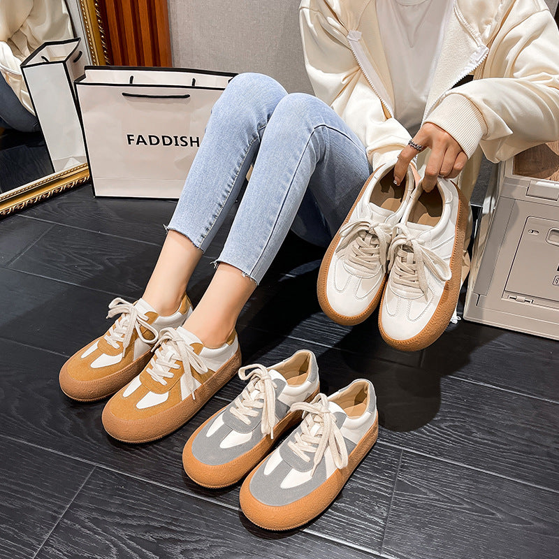Dame plateau sneakers med struktureret overflade og skridsikker sål Stilla