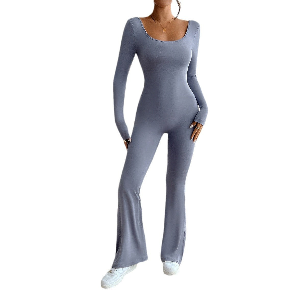 Dame figursyet jumpsuit med lange ærmer og smalle ben Stilla