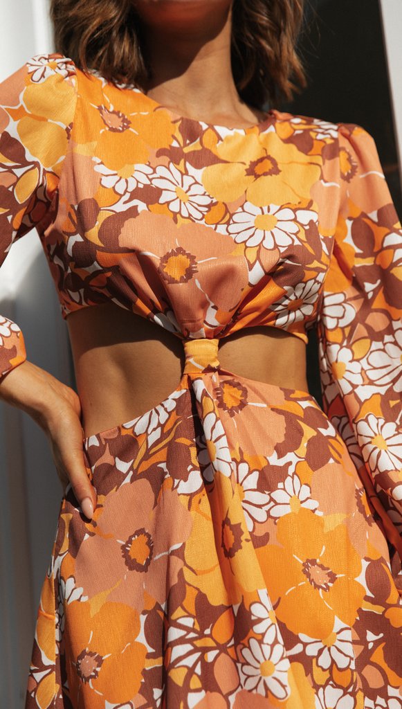 Dame Cut-Out Kjole med blomsterdesign og legende knude Stilla