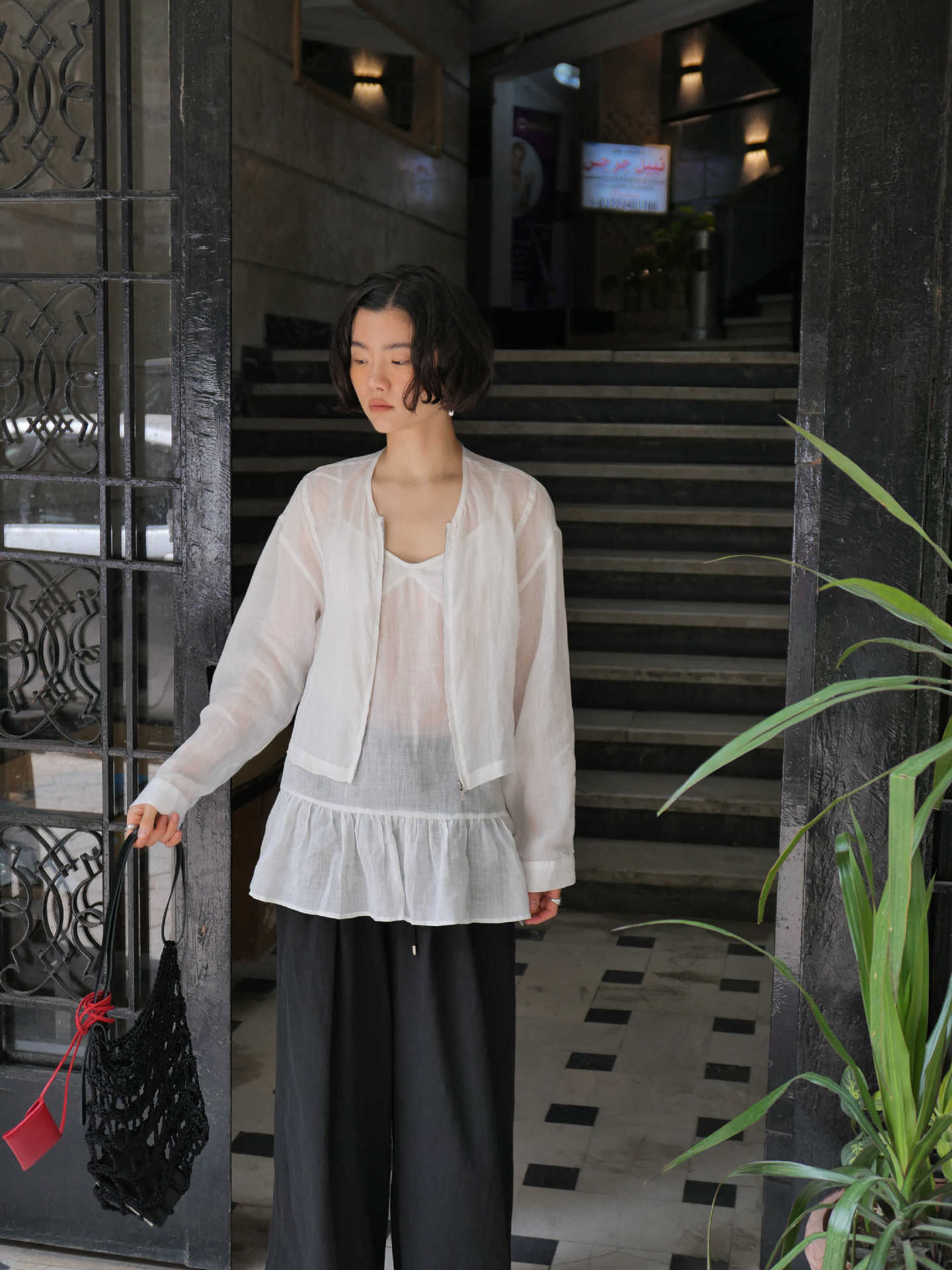 Dame afslappet linned top med svingende kant og raffinerede detaljer Stilla