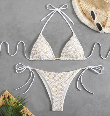 Dame Triangel-Bikini med fine volanger og elegante bindebånd Stilla