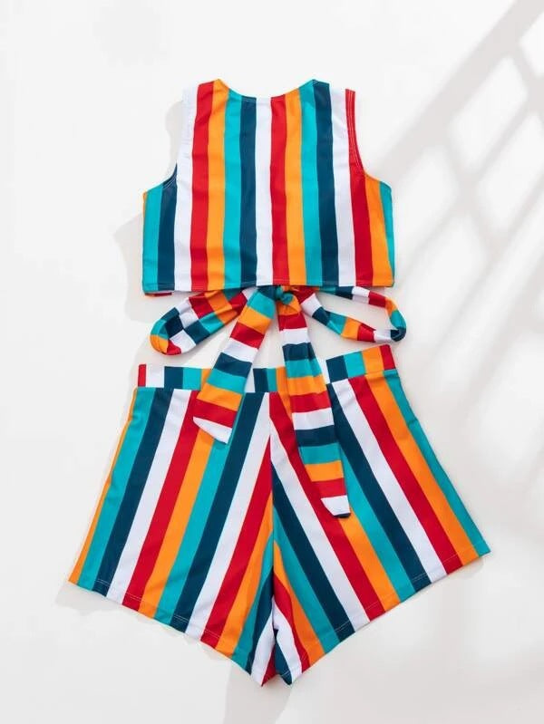Dame badetøjssæt med korte shorts og moderne overdel Stilla