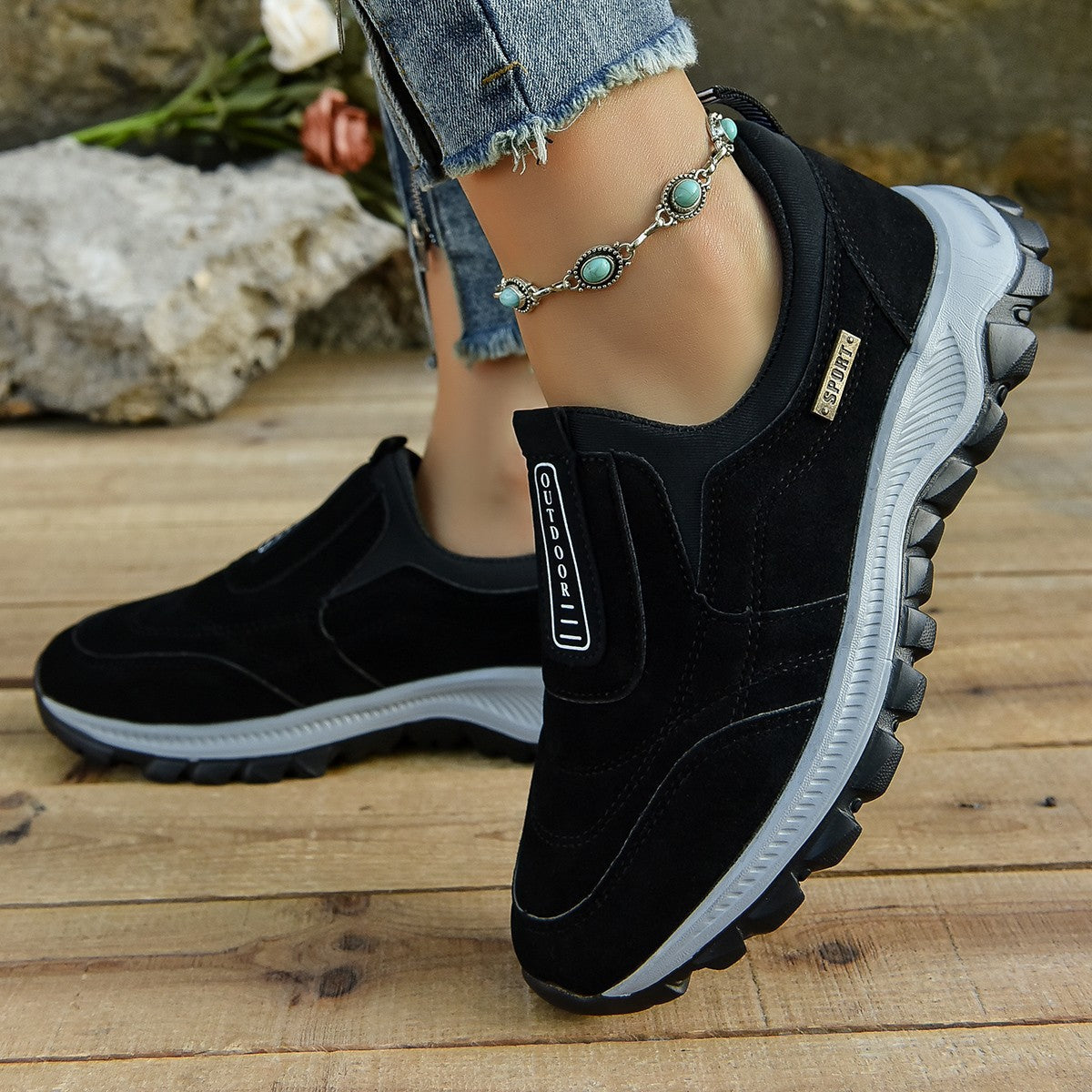 Dame Outdoor Sneakers med skridsikker sål og let design Stilla