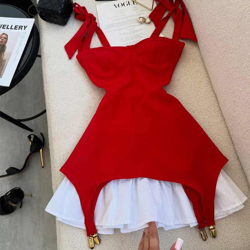 Damebadetøj med strogløse detaljer og søde sløjfer Stilla