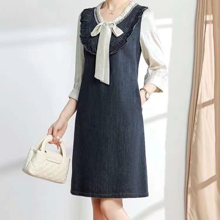 Dame Denim Kjole med raffineret flæsedetalje og elegant slipskrave Stilla