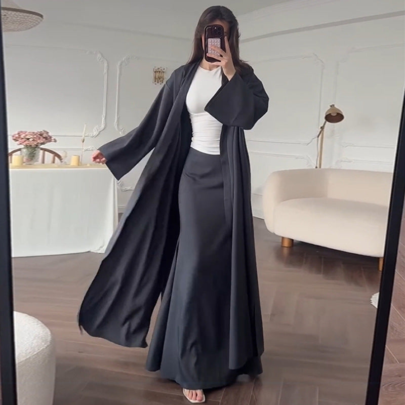 Dame Long-Cardigan med vidde skåret nederdel og figursyet overdel Stilla