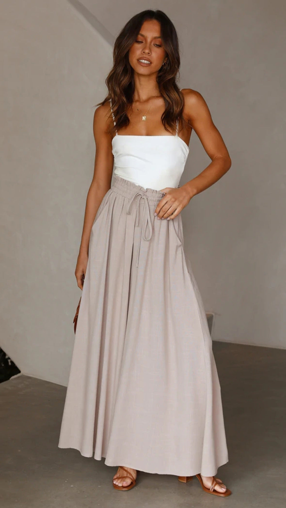 Dame afslappede, brede Palazzo-bukser med elastisk talje og snøre Stiila