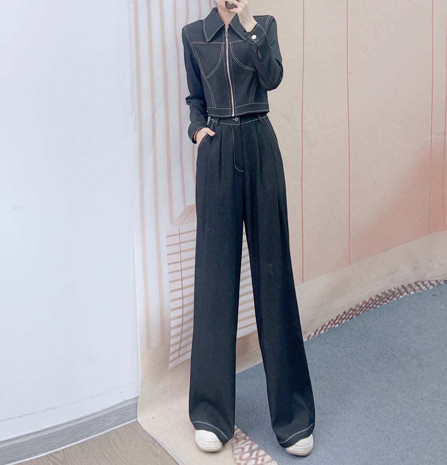 Dame elegant jumpsuit med cropped jakke og bredt ben Stilla