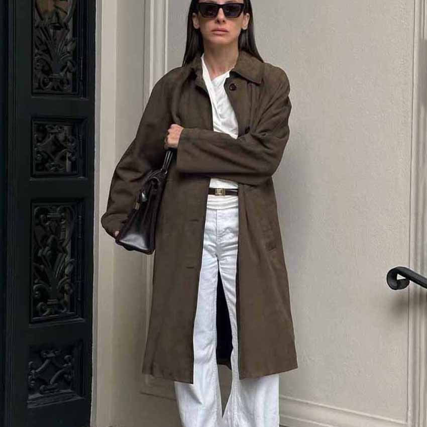 Dame længere trenchcoat med struktureret satin-følelse og elegant snit Stilla