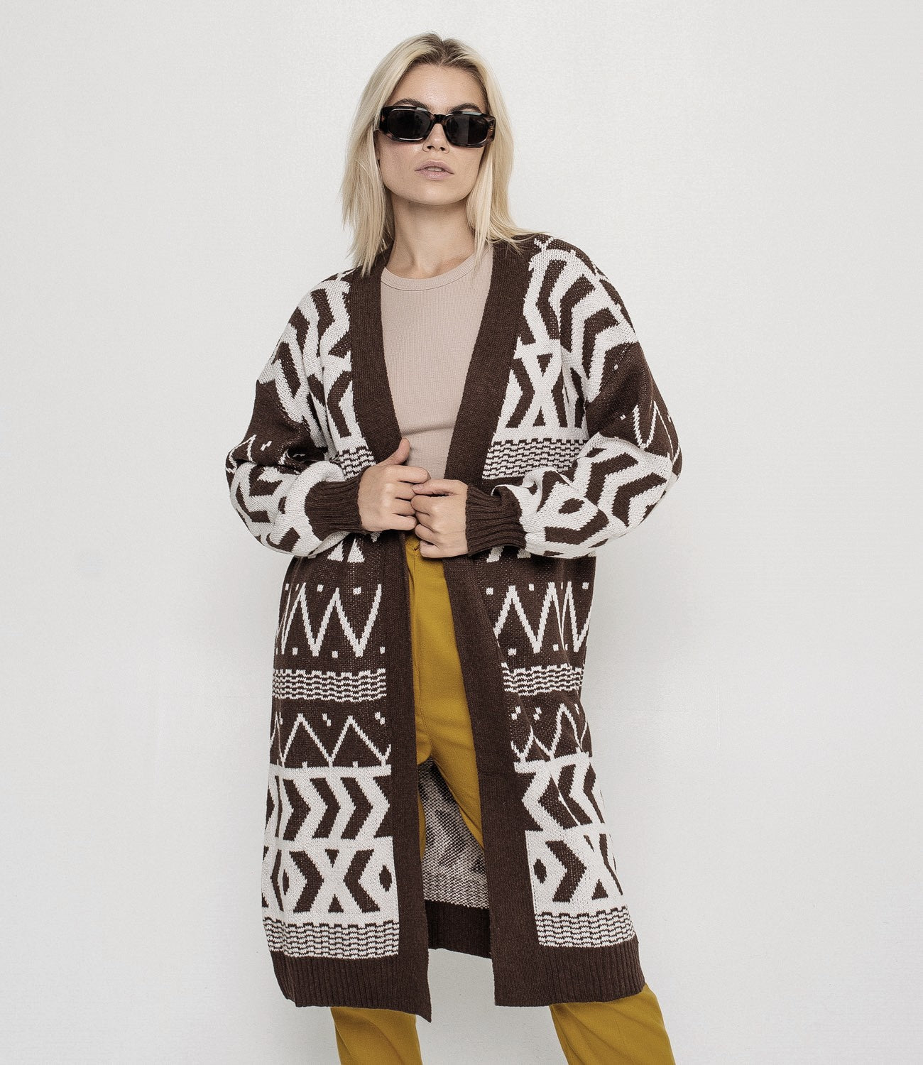 Damer lang strik cardigan med geometrisk mønster og afslappet snit Stilla