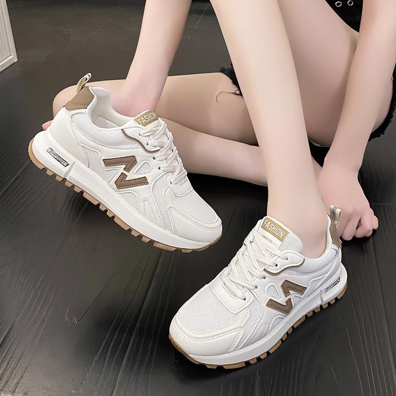 Dame Sporty Sneakers med skridsikker sål og åndbart mesh-overmateriale Stilla
