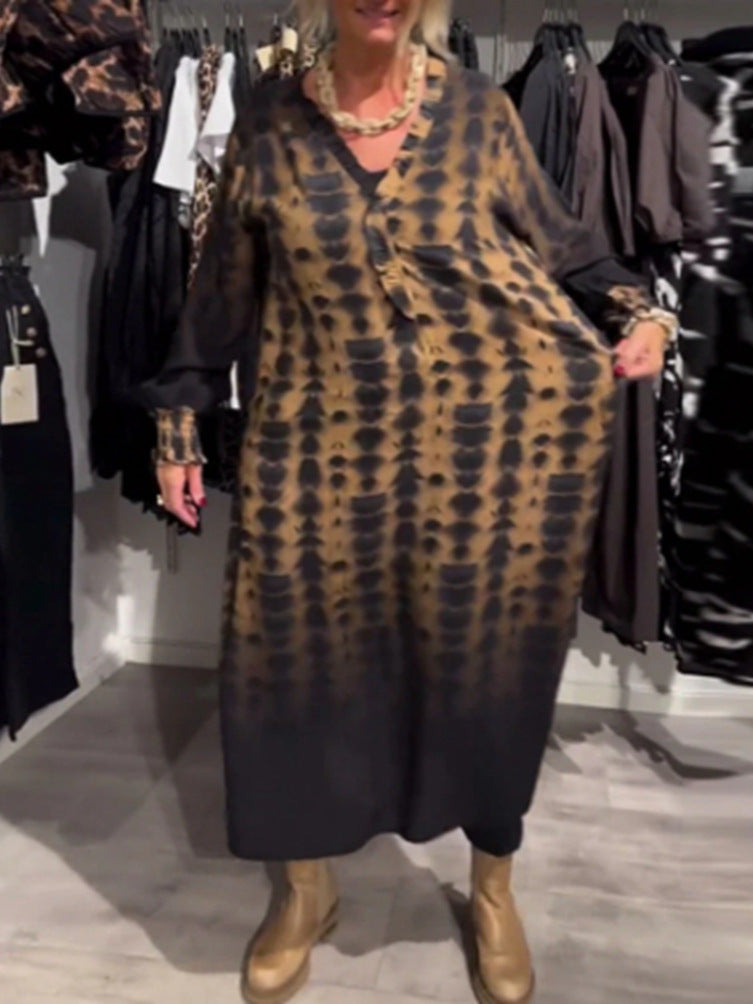 Dame lang skjortekjole med moderne batikdesign Stilla