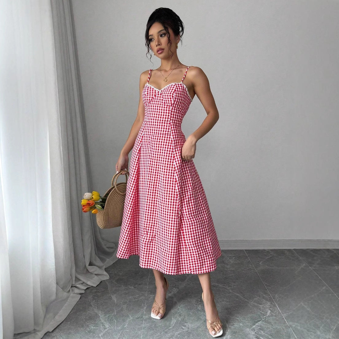 Femme Sweetheart Midi Dress Stilla