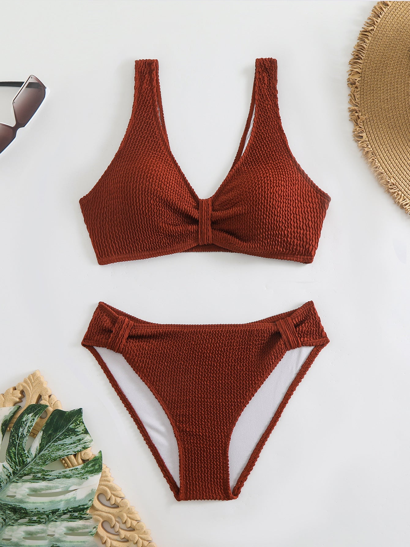 Dame bikini-sæt med smart knude-detail og høj skæring Stilla
