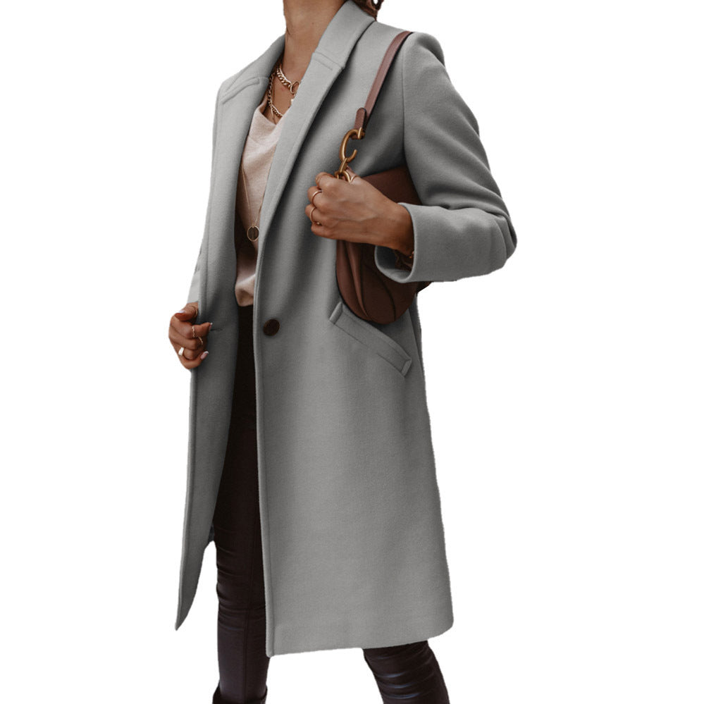 Dame elegant lang blazer med smalt snit og praktiske lommer Stiila