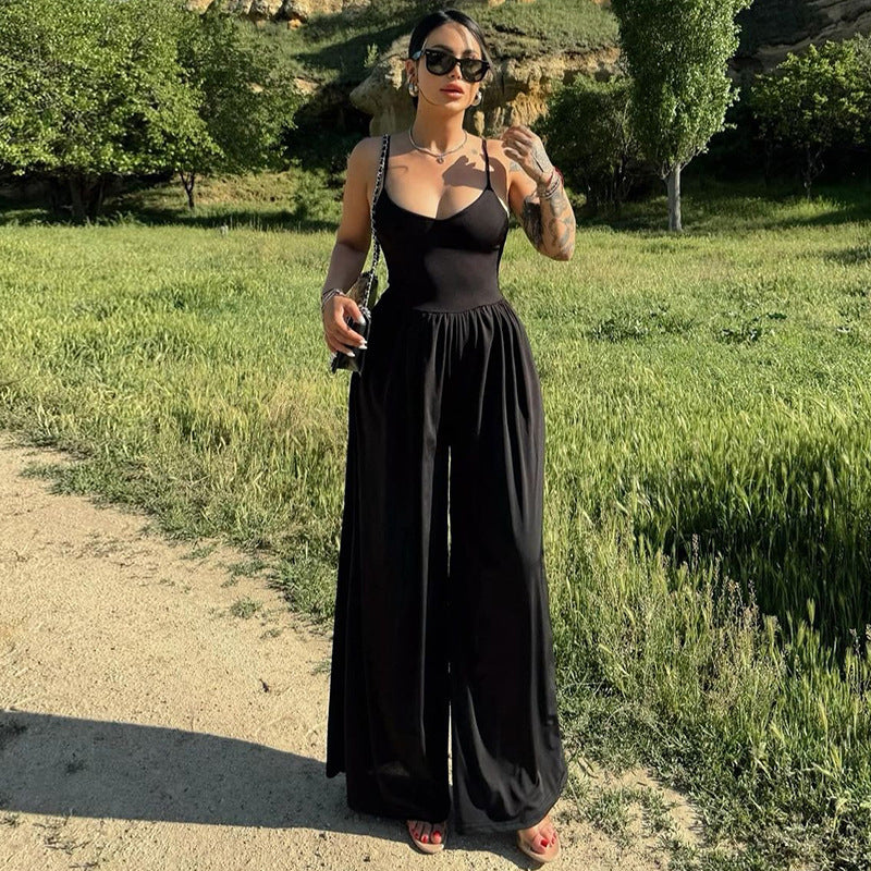 Dame Elegant Jumpsuit med luftig pasform og fine stropper Stilla