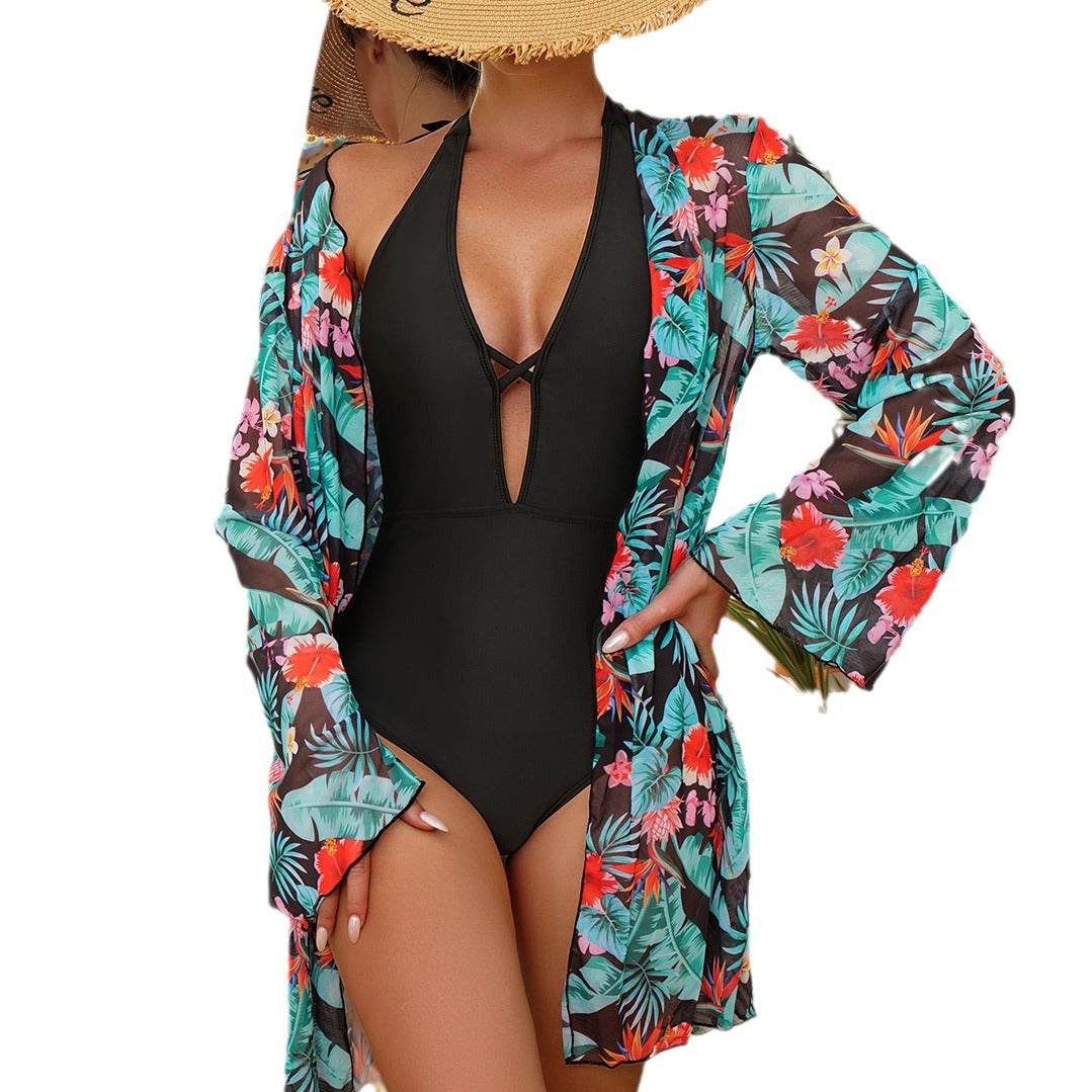 Dame Strand- og Badeoutfit med blomsterdækken og elegante heldragter Stilla