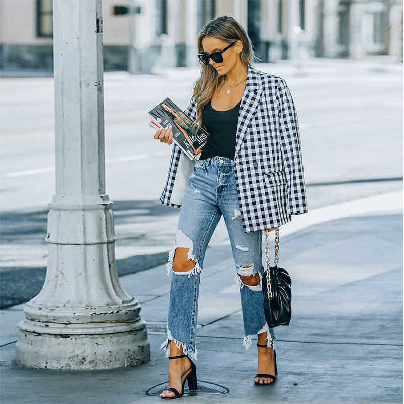 Dame Ripped Mom Jeans i trendy distressed stil med høj talje og frynset kant Stilla