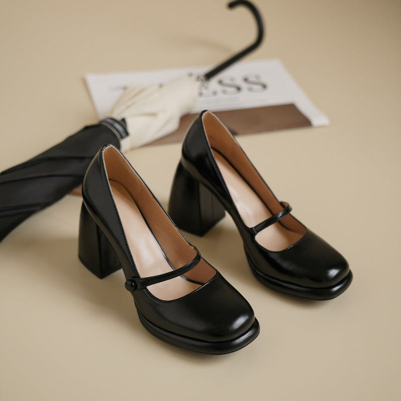 Femme Chunky Heel Mary Jane Pumps med dekorativ strop Stilla