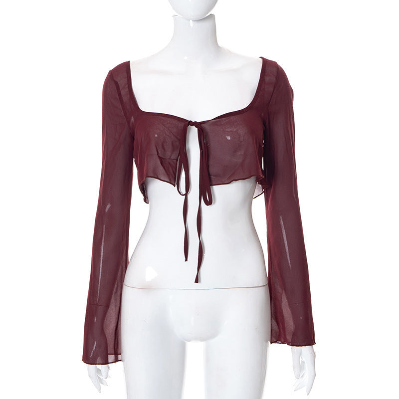 Dame Cut-Out Bluse med raffinerede snoremuligheder og bred ærme Stilla