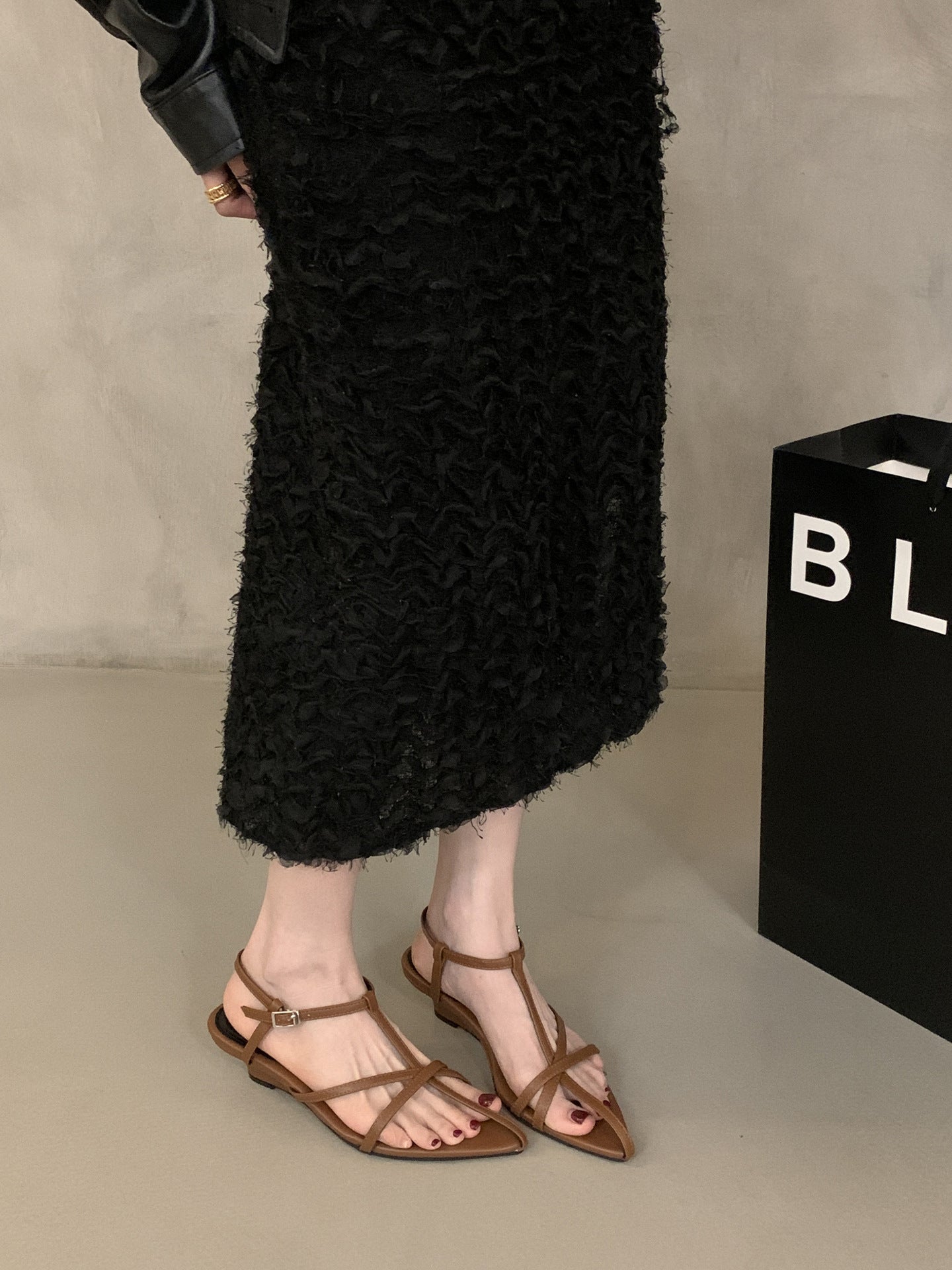 Femme Strappy Open-Toe Flade Sandaler med minimalistisk design Stilla