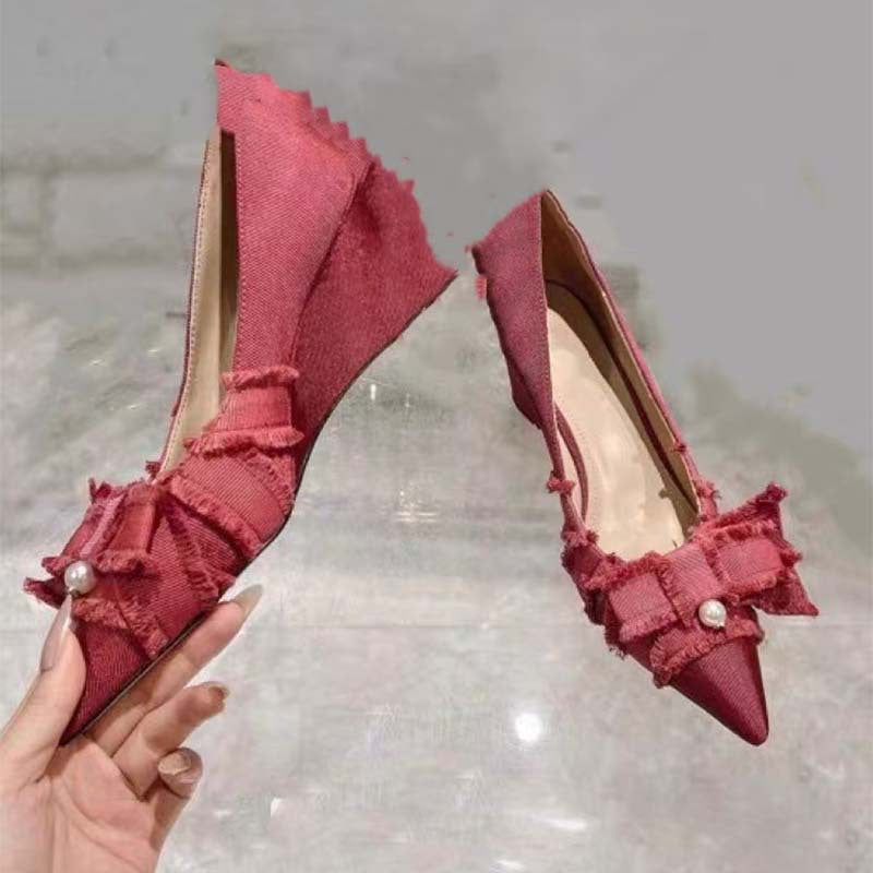Femme Wedge Heel Spidssko med dekorative sløjfe detaljer Stilla
