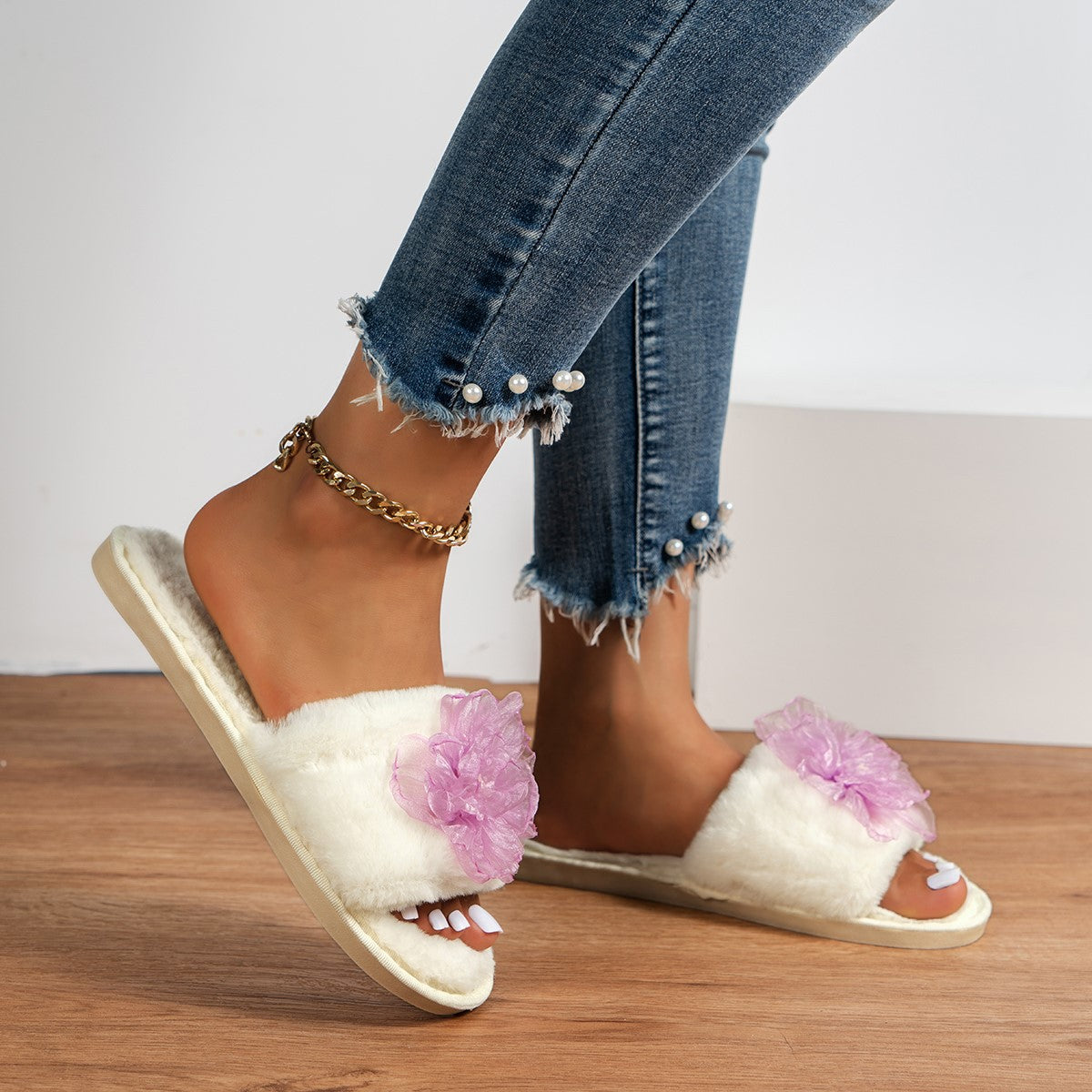 Dame Fluffy Pantoletter med dekorativt blomstermotiv Stilla
