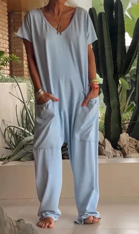 Dame casual jumpsuit med praktiske lommer og V-udskæring Stiila