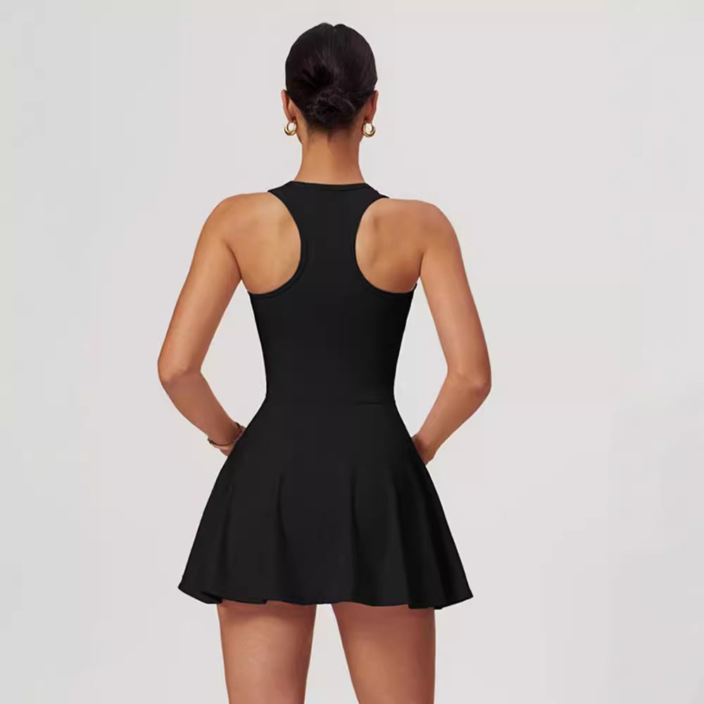 Damejumpsuit med lynlås og flydende skørt Stilla