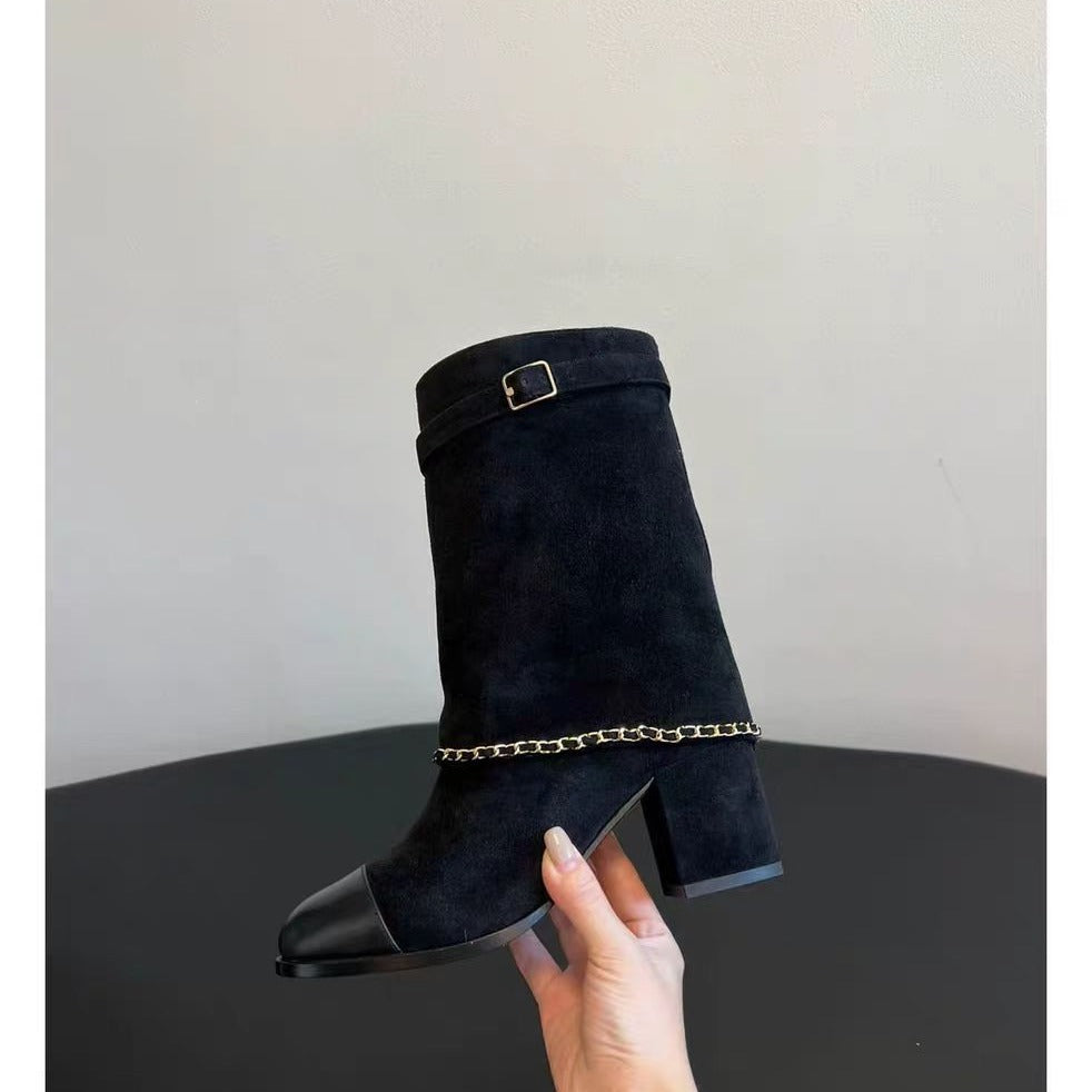 Femme Chunky Heel Slouchy Ankle Boots med kæde-detalje Stilla