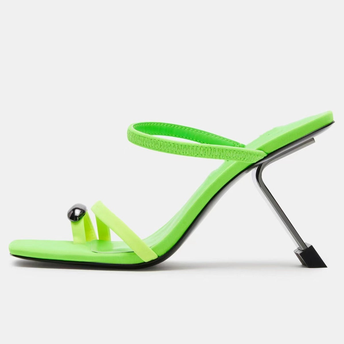 Femme Modern Åbne Tå-Hæle Mules med Skulpturel Design Stilla