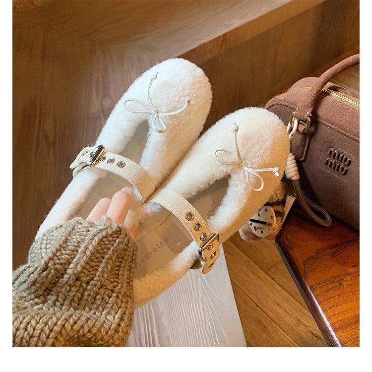 Dame hjemmesko i blød fleece med fashionable spænde detaljer Stilla