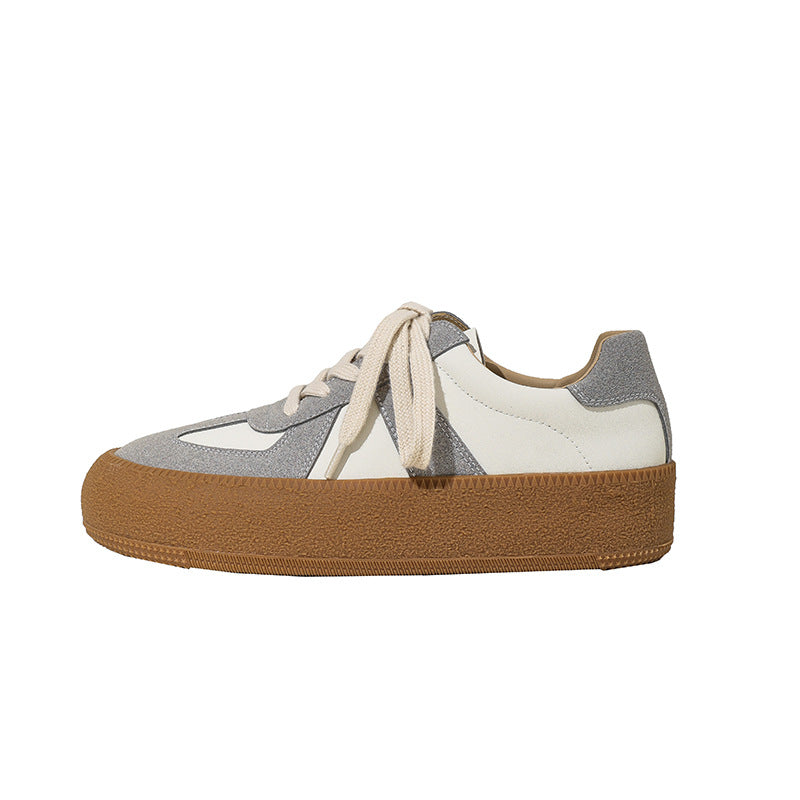Dame plateau sneakers med struktureret overflade og skridsikker sål Stilla
