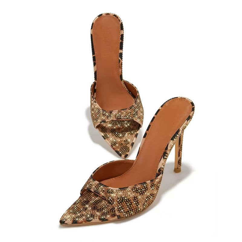 Femme Stiletto Mules med strassdekorationer Stilla