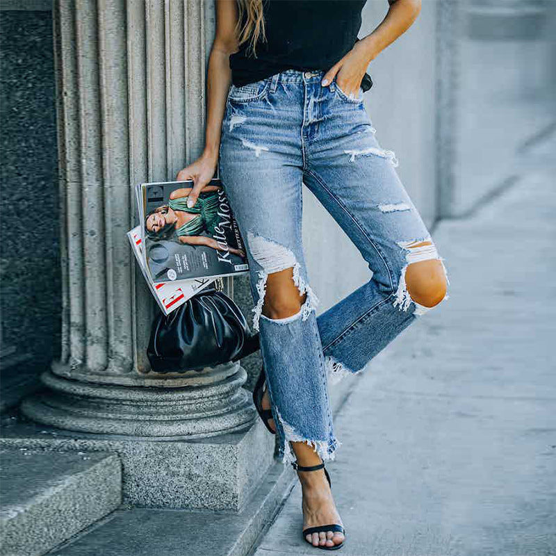 Dame Ripped Mom Jeans i trendy distressed stil med høj talje og frynset kant Stilla