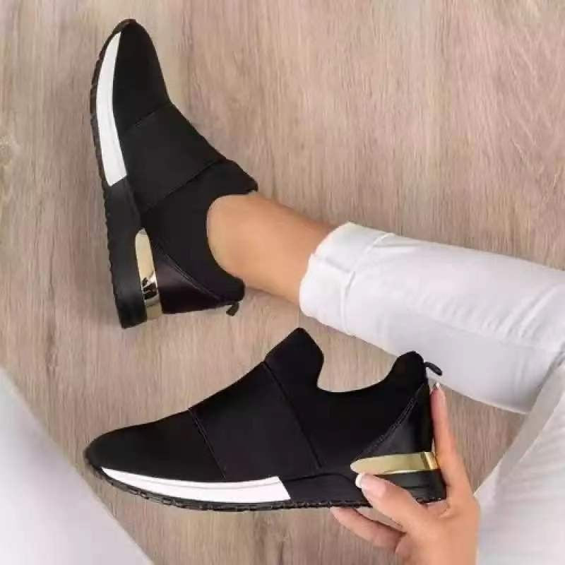 Dame sporty Slip-On Sneakers med elegant metallic-detalje Stilla